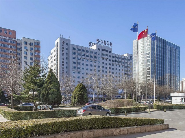 河北100吨履带吊租赁哪家靠谱